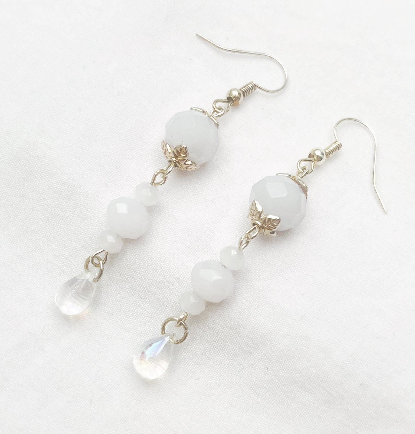 Cut Matte-White Teardrops