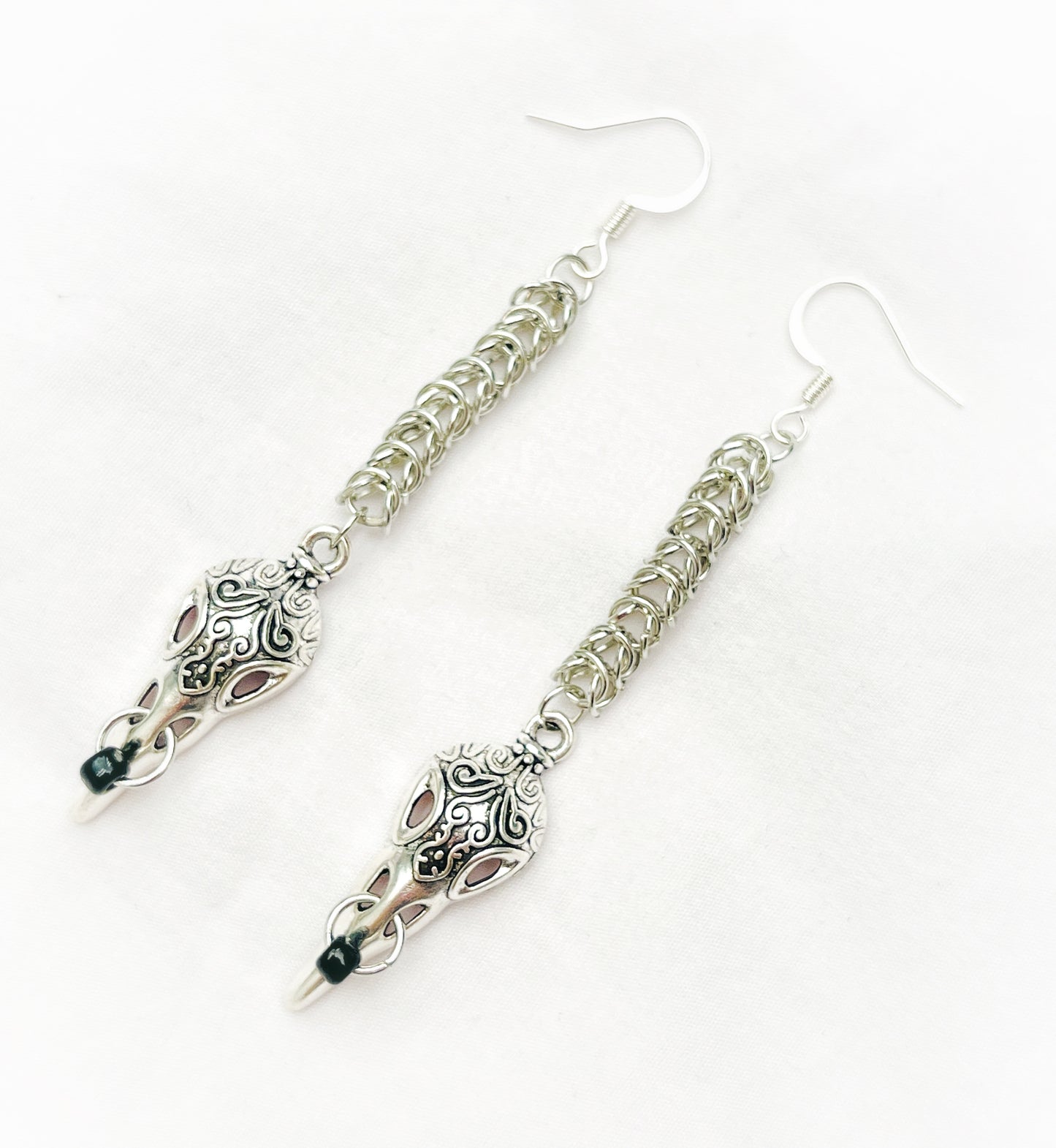 Box Chain Raven Skulls