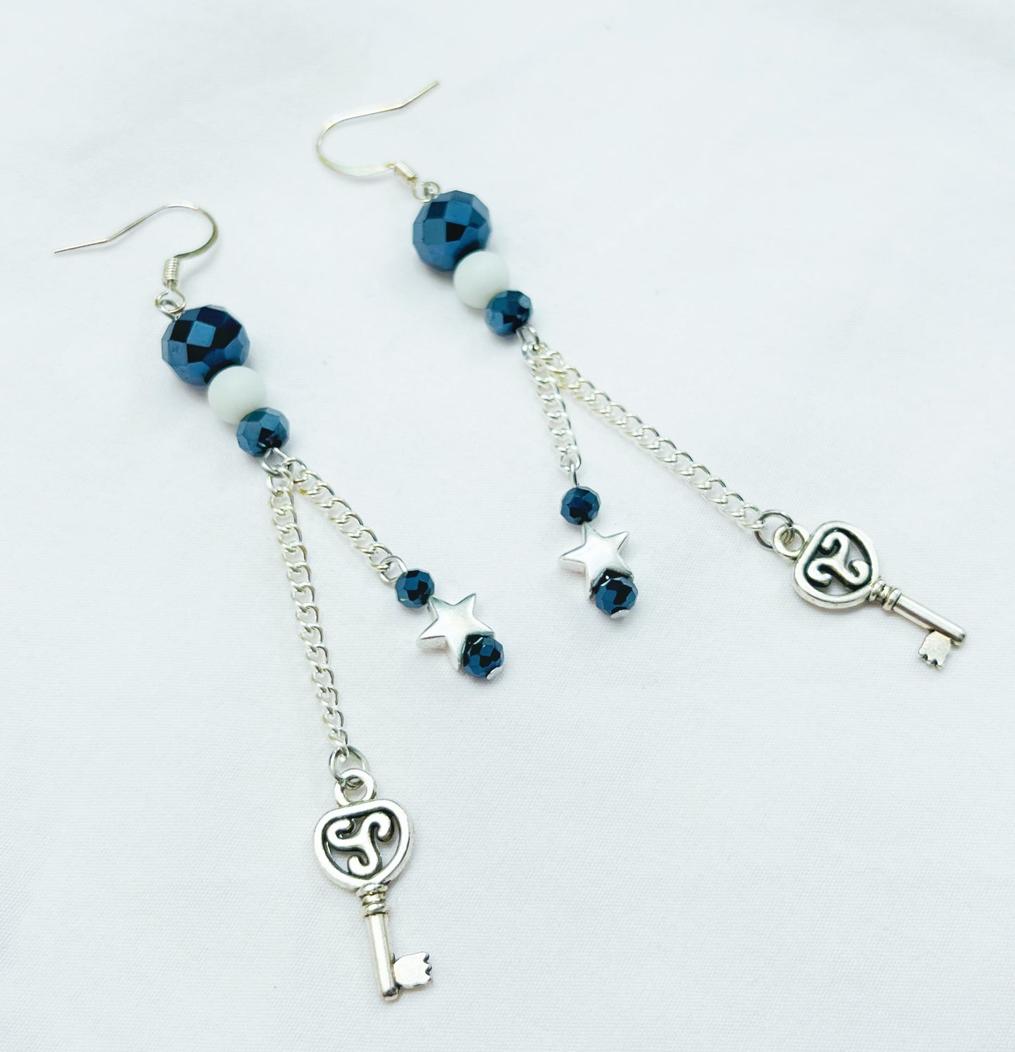 Silvery Stars and Keys (A)
