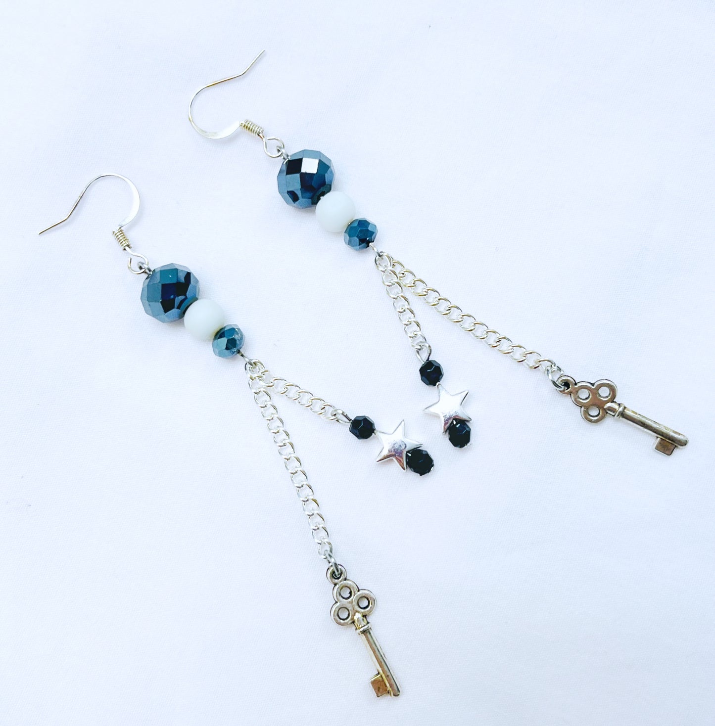 Silvery Stars and Keys (B)