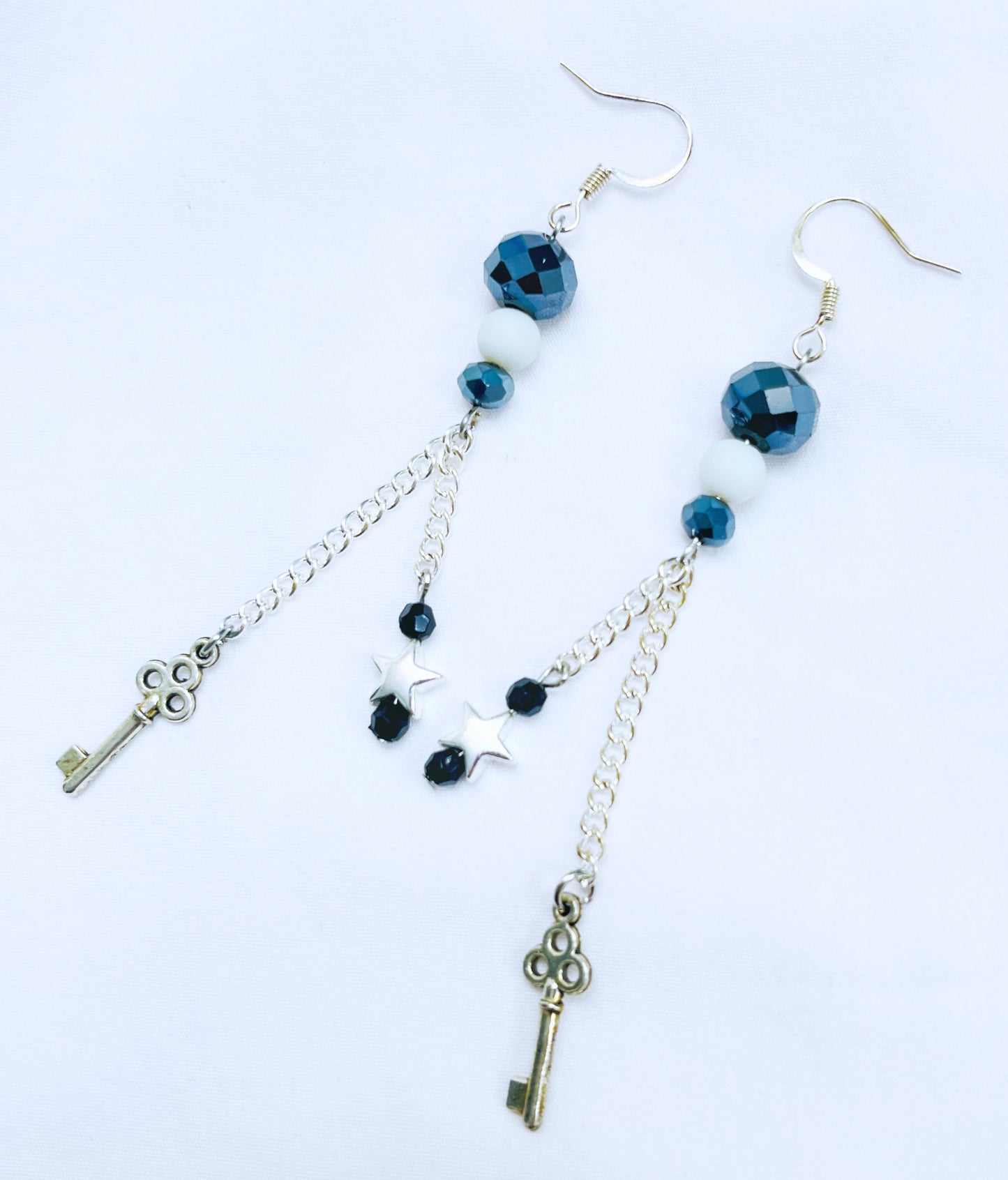 Silvery Stars and Keys (B)
