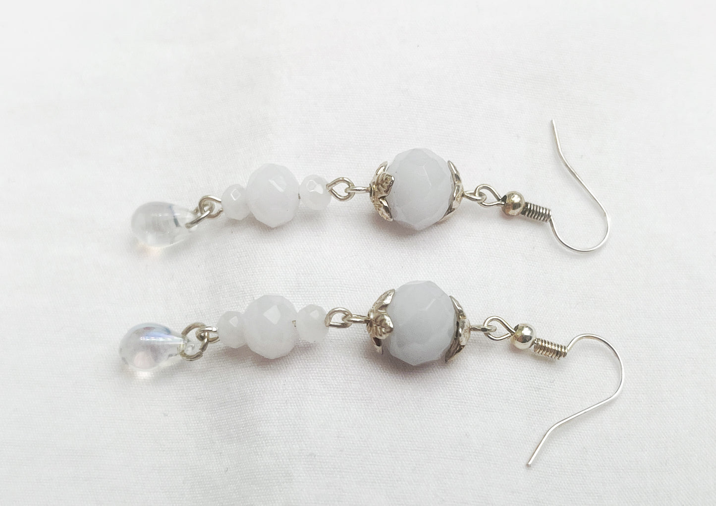 Cut Matte-White Teardrops